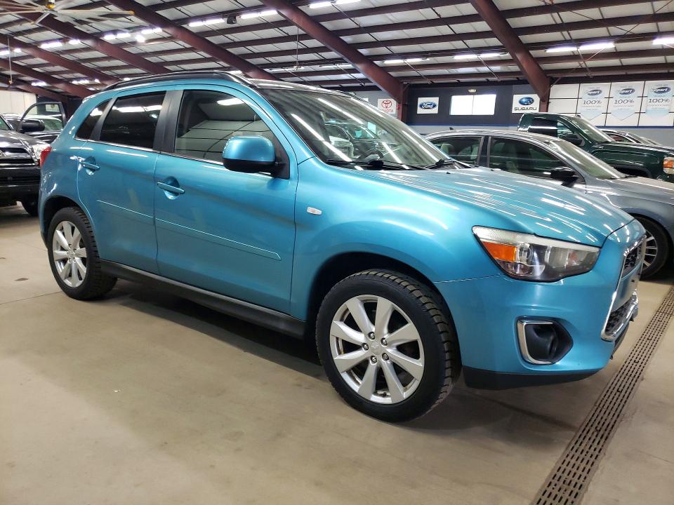 2014 Mitsubishi Outlander sport VIN 4A4AR4AU2EE019638 COPART salvage auction — MINOR DENT/SCRATCHES, NH - CERTIFICATE OF TITLE, sold $1,950 on 2026-07-24 (photo 4)