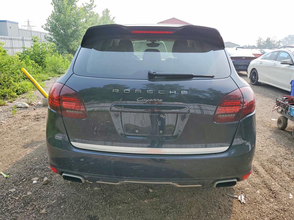 2013 Porsche Cayenne VIN WP1AA2A22DLA03577 COPART salvage auction — SIDE, On - Permit No Brand - Unfit, sold $1,600 on 2026-07-28 (photo 6)
