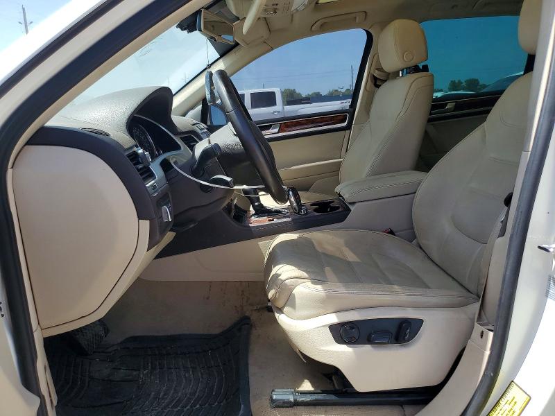 2012 Volkswagen Touareg VIN WVGFK9BPXCD005038 COPART salvage auction — MECHANICAL, TX - CERTIFICATE OF TITLE, sold $675 on 2026-07-27 (photo 7)