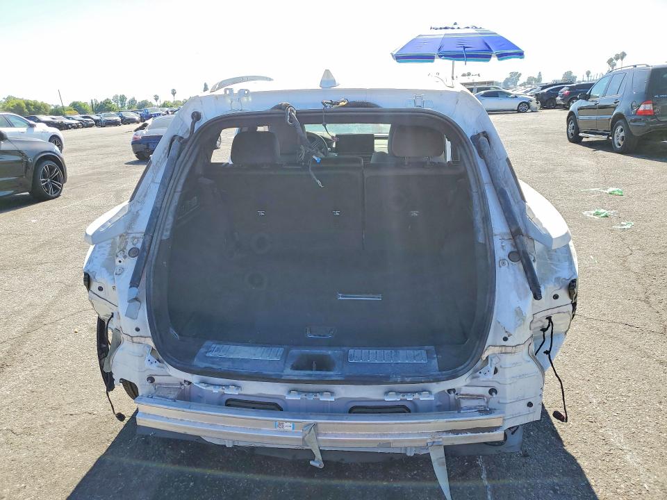 2024 Acura Zdx VIN 4W5KHNRL6RZ501403 COPART salvage auction — STRIPPED, Or - Dis/Dlr/Exp Only Salvage Title, sold $375 on 2026-07-31 (photo 6)