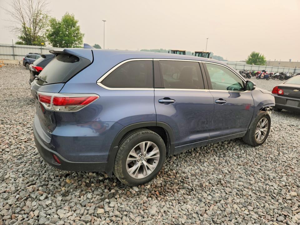 2016 Toyota Highlander VIN 5TDBKRFH3GS344854 COPART salvage auction — FRONT END, WI - CLEAN TTL-MANUFACTURER BUYBACK, sold $4,400 on 2026-07-27 (photo 3)