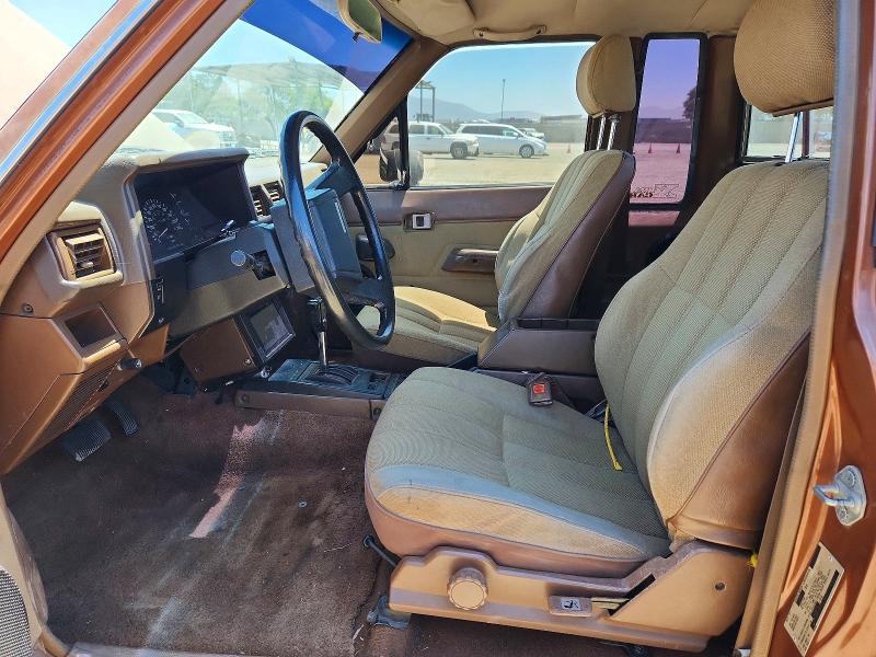 1986 Toyota Pickup VIN JT4RN56S3G7004690 COPART salvage auction — MINOR DENT/SCRATCHES, Ca - Dis/Dlr/Exp Only Clean Title, sold $2,600 on 2026-07-28 (photo 7)