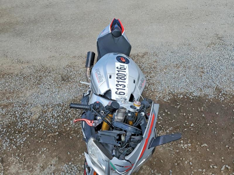 2016 Aprilia Rsv VIN ZD4RKUB01GS000324 COPART salvage auction — FRONT END, Nv - Dis/Dlr/Exp Only Salvage Title, sold $2,250 on 2026-07-31 (photo 5)