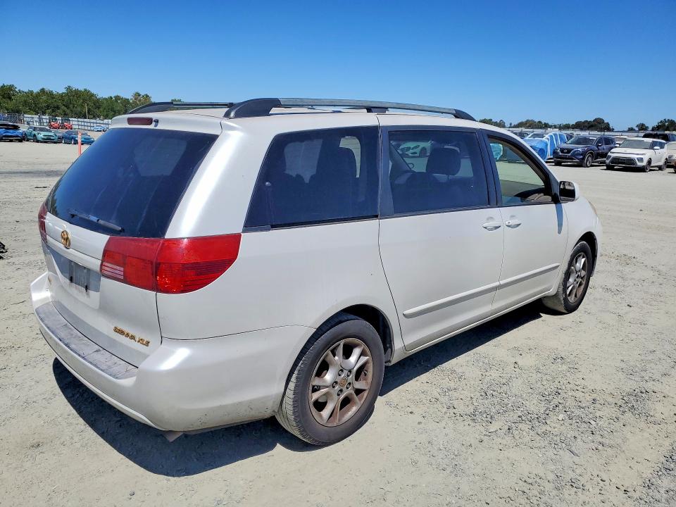 2005 Toyota Sienna VIN 5TDZA22C65S365469 COPART salvage auction — MINOR DENT/SCRATCHES, CA - DIS/DLR/EXP ONLY CLEAN TITLE, sold $600 on 2026-07-09 (photo 3)