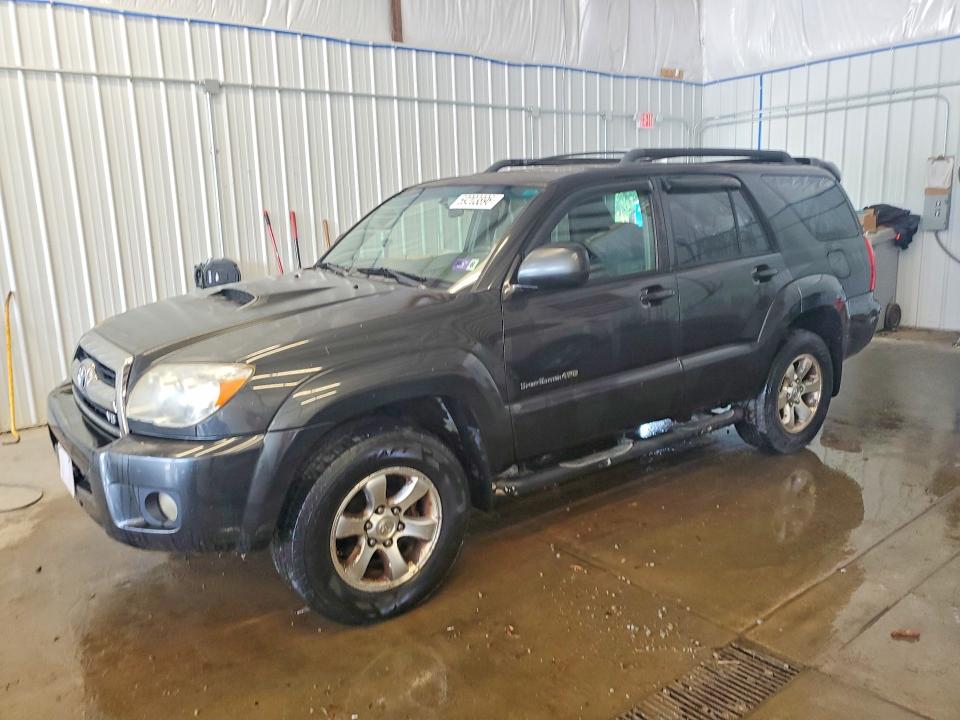 2006 Toyota 4runner VIN JTEBT14R468033281 COPART salvage auction — MINOR DENT/SCRATCHES, Wv - Certificate Of Title, sold $2,900 on 2026-07-27 (photo 1)