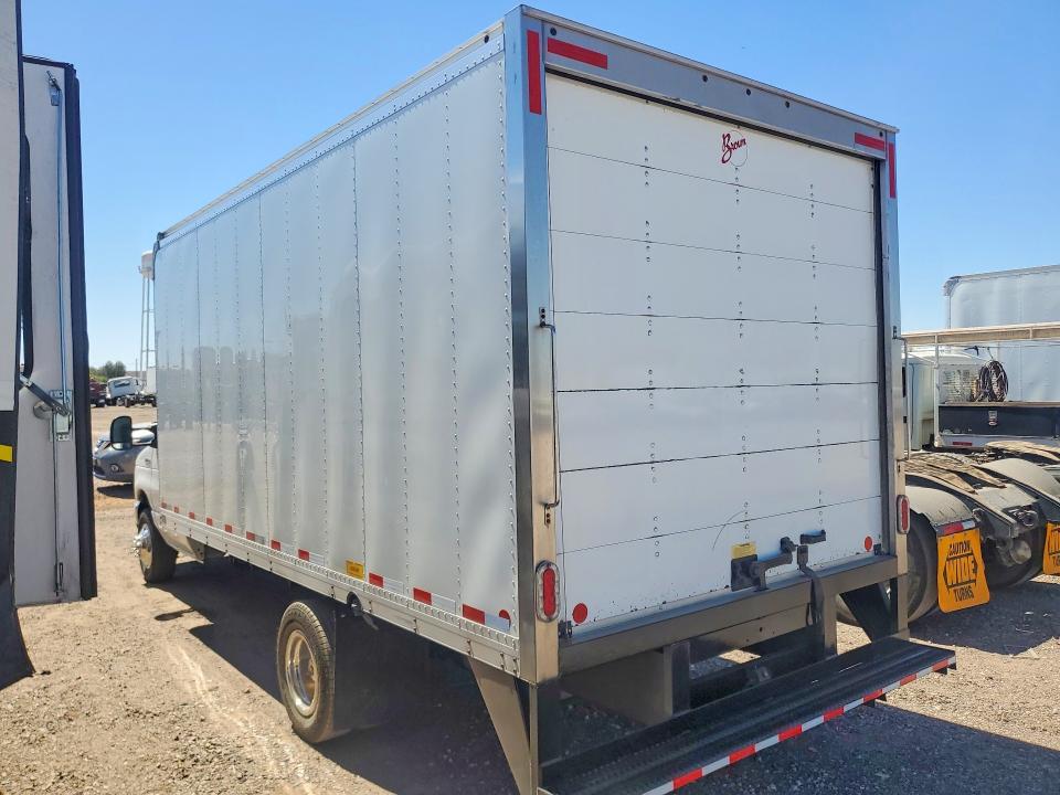 2022 Ford Econoline VIN 1FDXE4FN7NDC16062 COPART salvage auction — MINOR DENT/SCRATCHES, Az - Certificate Of Title (P), sold $225 on 2026-07-29 (photo 2)