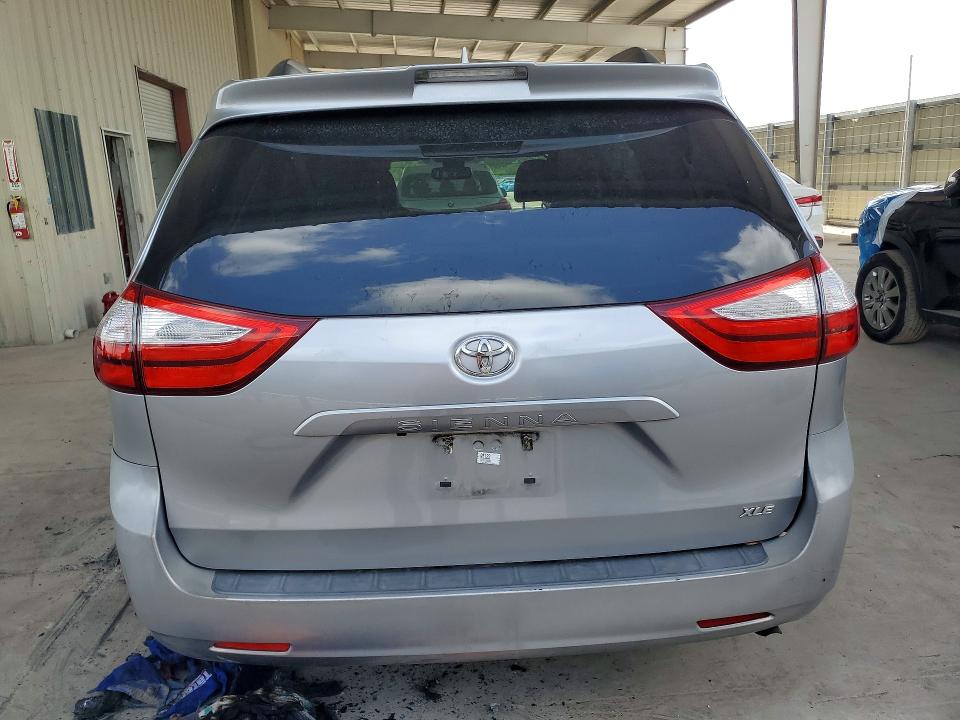 2018 Toyota Sienna VIN 5TDYZ3DC2JS905000 COPART salvage auction — MINOR DENT/SCRATCHES, Fl - Certificate Of Title (P), sold $7,000 on 2026-07-22 (photo 6)