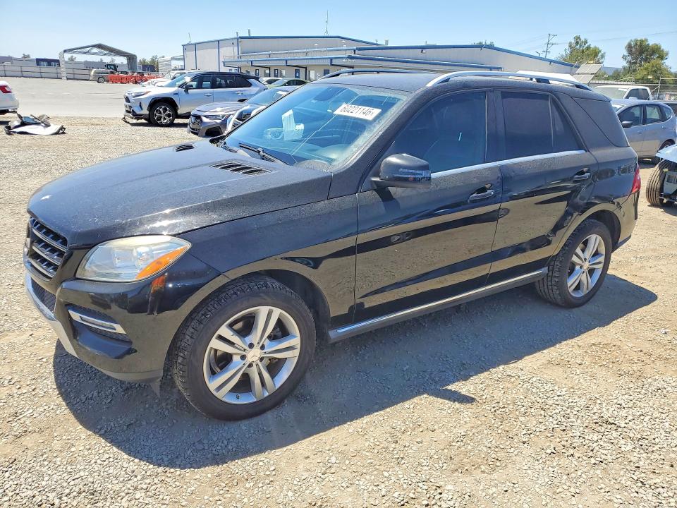 2013 Mercedes-benz M-klasse VIN 4JGDA5JB4DA102909 COPART salvage auction — MINOR DENT/SCRATCHES, Ca - Dis/Dlr/Exp Only Clean Title, sold $2,500 on 2026-07-10 (photo 1)