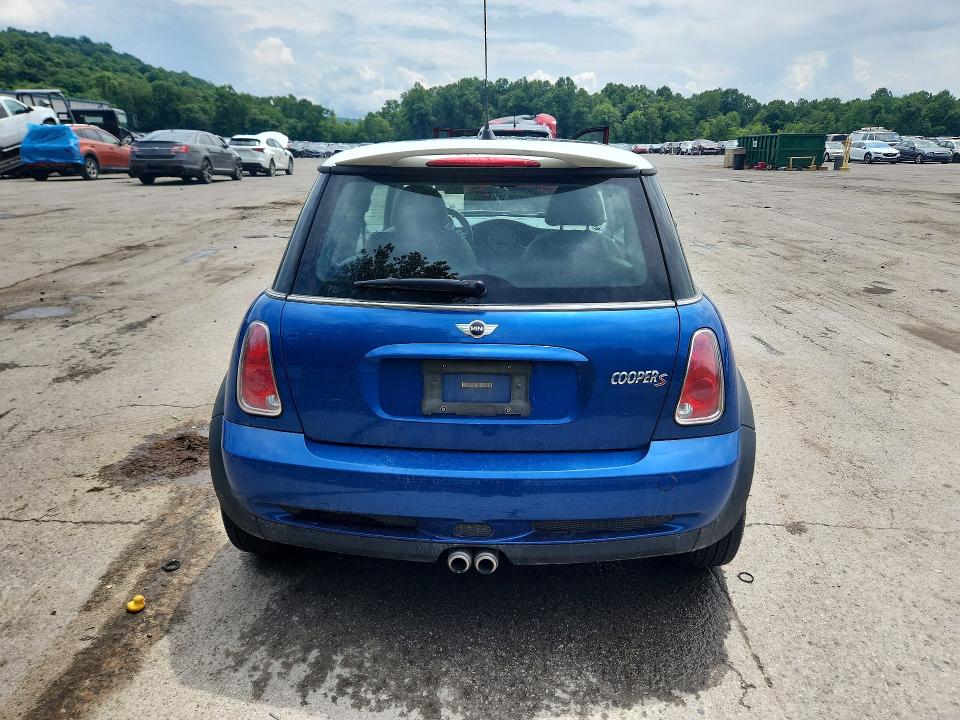 2006 Mini Cooper VIN WMWRE33576TJ37572 COPART salvage auction — FRONT END, Pa - Certificate Of Salvage, sold $550 on 2026-08-06 (photo 6)