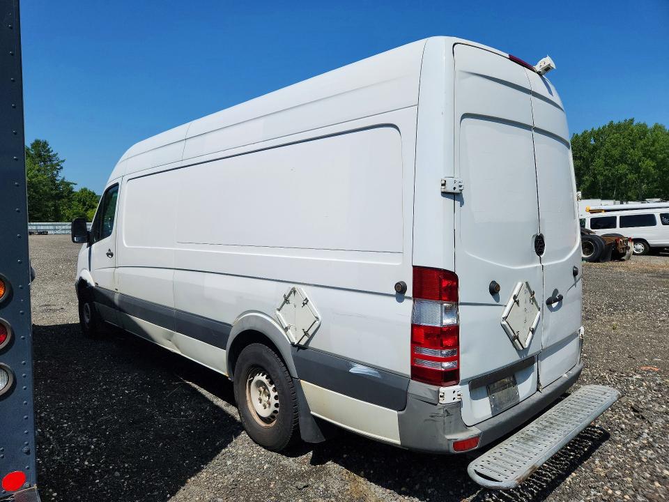 2012 Mercedes-benz Sprinter VIN WD3PE8CB2C5699984 COPART salvage auction — NORMAL WEAR, NJ - CERTIFICATE OF TITLE, sold $350 on 2026-07-16 (photo 2)