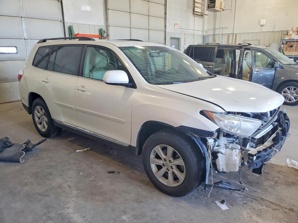 2013 Toyota Highlander VIN 5TDBK3EH5DS229988 COPART salvage auction — FRONT END, Mo - Salvage Certificate Of Title, sold $70 on 2026-07-28 (photo 4)