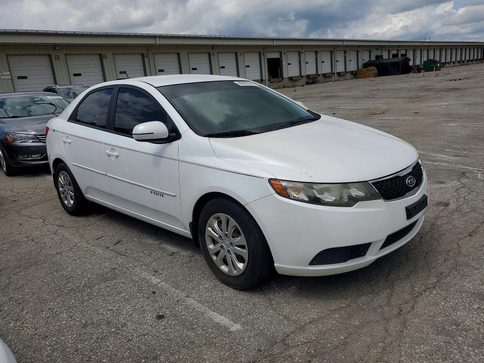 2012 Kia Forte VIN KNAFU4A21C5510089 COPART salvage auction — MINOR DENT/SCRATCHES, Salvage Title, sold $325 on 2026-07-23 (photo 4)