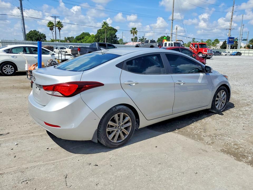 2016 Hyundai Elantra VIN KMHDH4AE0GU501674 COPART salvage auction — REAR END, Fl - Cert Of Title Slvg Rebuildable, sold $800 on 2026-07-28 (photo 3)