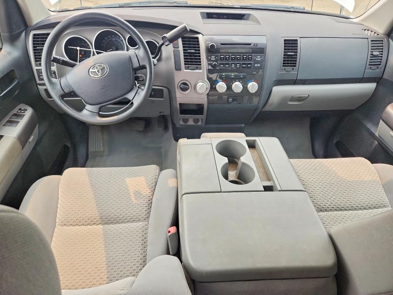 2011 Toyota Tundra VIN 5TFUM5F19BX017764 COPART salvage auction — ROOF, CT - CERTIFICATE OF TITLE, sold $2,000 on 2026-07-24 (photo 8)