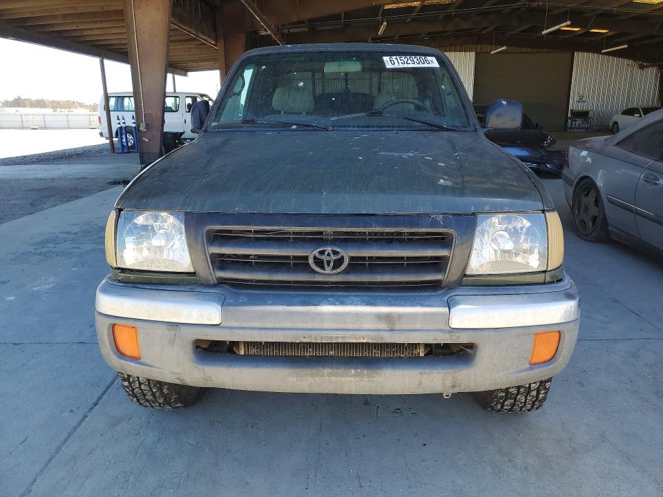2000 Toyota Tacoma VIN 5TEWN72N1YZ691371 COPART salvage auction — REAR END, Ca - Dis/Dlr/Exp Only Clean Title, sold $3,000 on 2026-07-30 (photo 5)