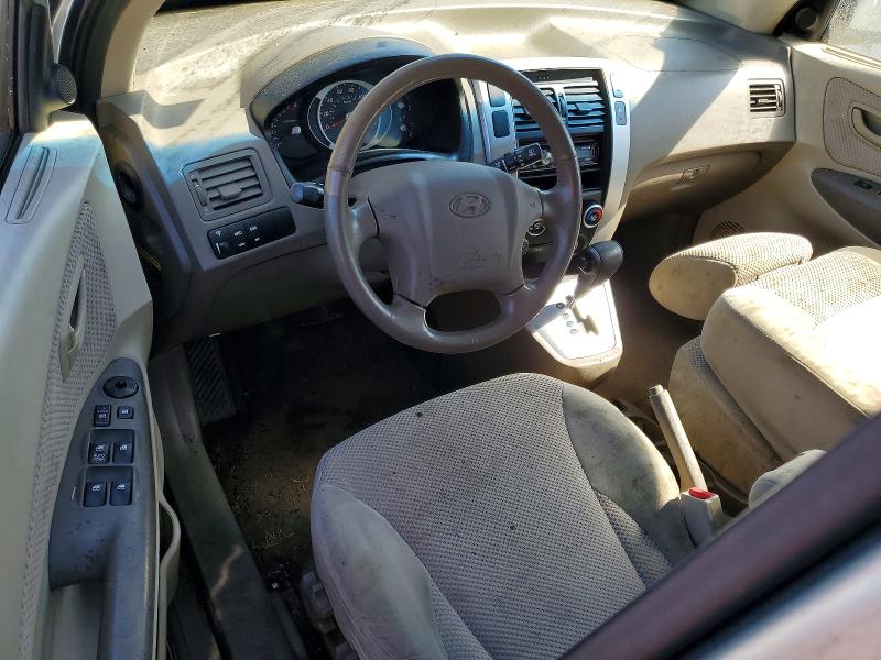 2008 Hyundai Tucson VIN KM8JN72D48U810858 COPART salvage auction — REAR END, WA - VEHICLE CERT OF OWNERSHIP-TITL, sold $300 on 2026-07-27 (photo 8)