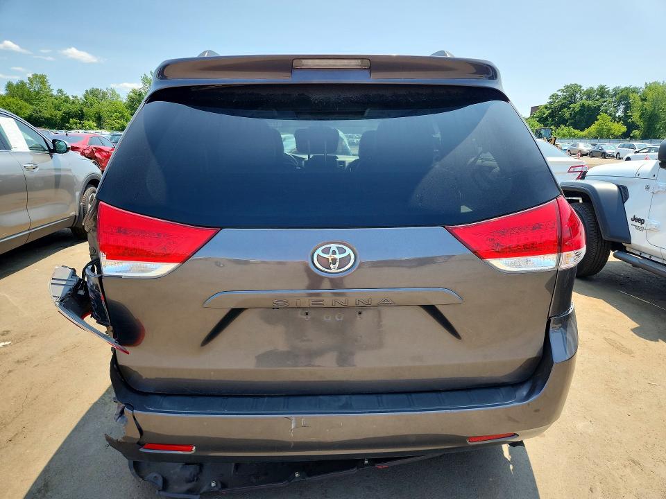2014 Toyota Sienna VIN 5TDYK3DC7ES450607 COPART salvage auction — REAR END, CT - CERTIFICATE OF TITLE, sold $1,600 on 2026-07-31 (photo 6)