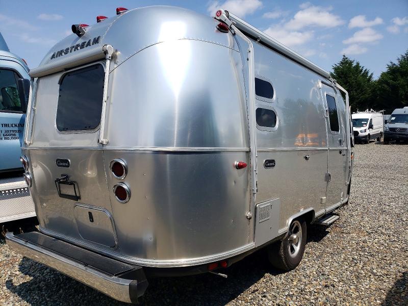 2020 Airstream Bambi VIN 1STCMAA13LJ550033 COPART salvage auction — WATER/FLOOD, WA - BILL OF SALE, sold $4,700 on 2026-07-30 (photo 4)
