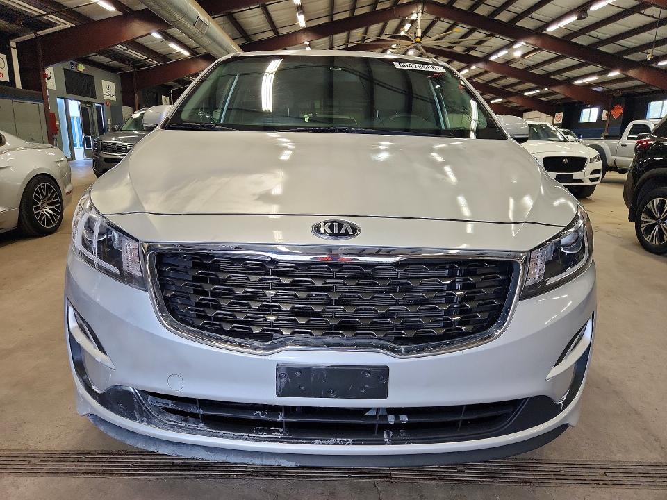 2019 Kia SEDONA VIN KNDMA5C11K6540120 COPART salvage auction — MINOR DENT/SCRATCHES, MT - CERTIFICATE OF TITLE (P), sold $6,000 on 2026-07-14 (photo 5)