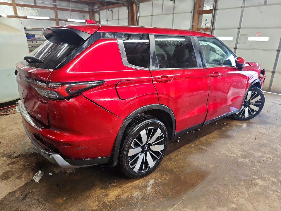 2025 Mitsubishi Outlander VIN JA4J3VA84SZ027935 COPART salvage auction — FRONT END, FL - CERTIFICATE OF DESTRUCTION, sold $1,100 on 2026-07-22 (photo 3)