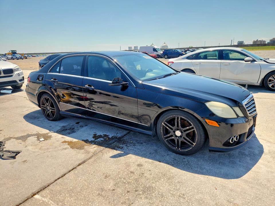 2010 Mercedes-benz E-klasse VIN WDDHF5GB2AA057033 COPART salvage auction — WATER/FLOOD, MT - CERTIFICATE OF TITLE, sold $500 on 2026-07-22 (photo 4)