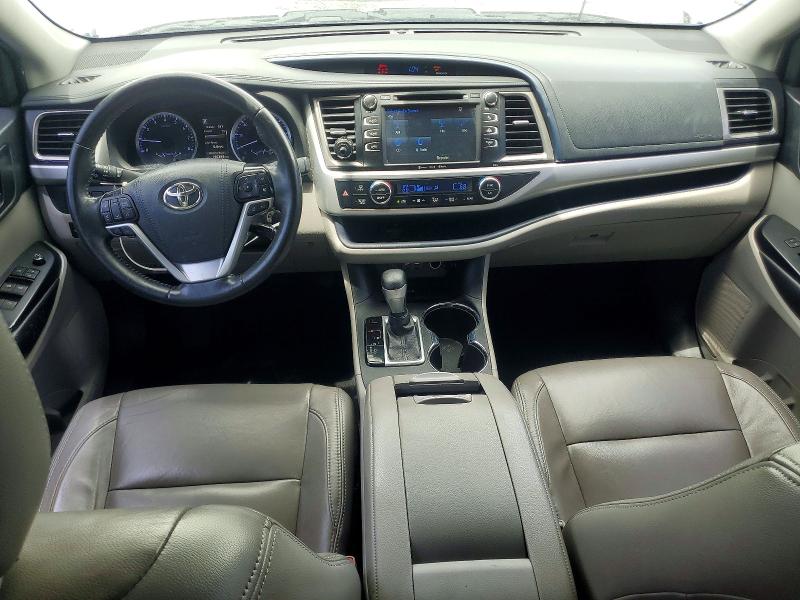 2019 Toyota Highlander VIN 5TDZZRFHXKS328637 COPART salvage auction — MINOR DENT/SCRATCHES, Fl - Certificate Of Title, sold $9,600 on 2026-07-28 (photo 8)