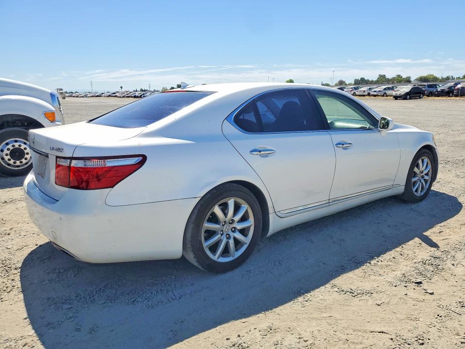 2008 Lexus Ls 460 VIN JTHBL46F785067193 COPART salvage auction — FRONT END, CA - DIS/DLR/EXP ONLY CLEAN TITLE, sold $900 on 2026-07-09 (photo 3)