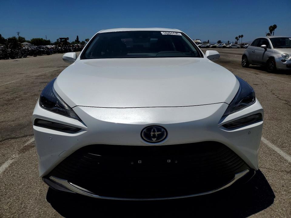 2022 Toyota Mirai VIN JTDAAAAA6NA006210 COPART salvage auction — MINOR DENT/SCRATCHES, Ca - Dis/Dlr/Exp Only Clean Title, sold $2,000 on 2026-07-31 (photo 5)