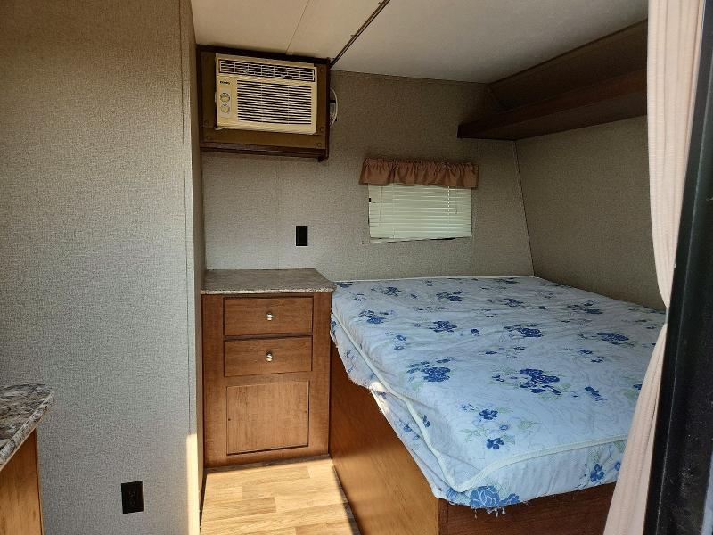 2017 Keystone rv Hideout VIN 4YDT17711HW204832 COPART salvage auction — HAIL, CO - CERTIFICATE OF TITLE, sold $3,100 on 2026-07-28 (photo 7)