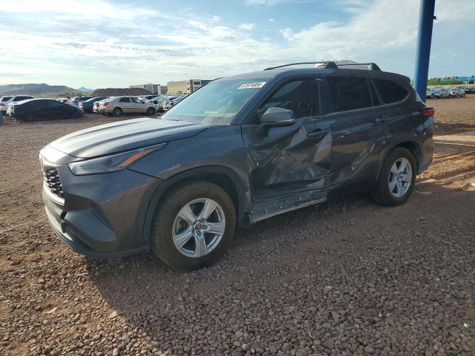 2023 Toyota Highlander VIN 5TDKDRAH5PS013176 — COPART salvage auction photo