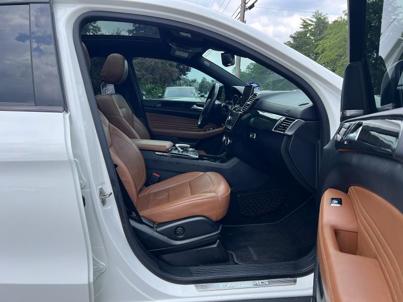 2019 Mercedes-benz Gle VIN 4JGED6EB3KA141502 COPART salvage auction — MINOR DENT/SCRATCHES, Tx - Certificate Of Title (P), sold $25,500 on 2026-08-19 (photo 5)