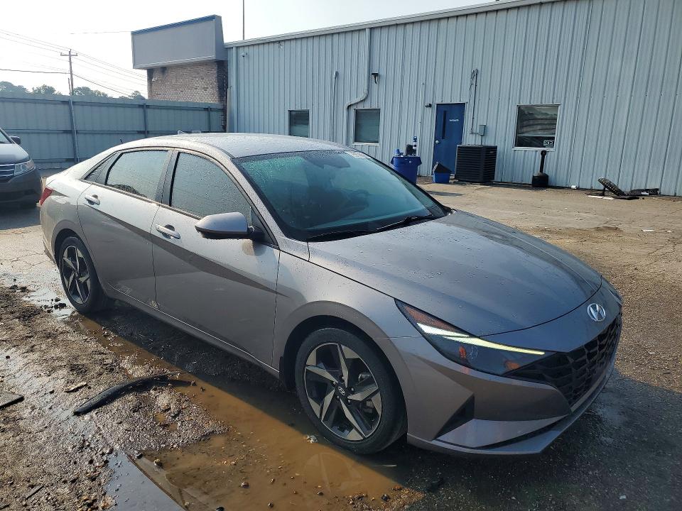 2023 Hyundai Elantra VIN KMHLS4AG8PU617123 COPART salvage auction — NORMAL WEAR, Al - Certificate Of Title, sold $12,800 on 2026-08-20 (photo 4)