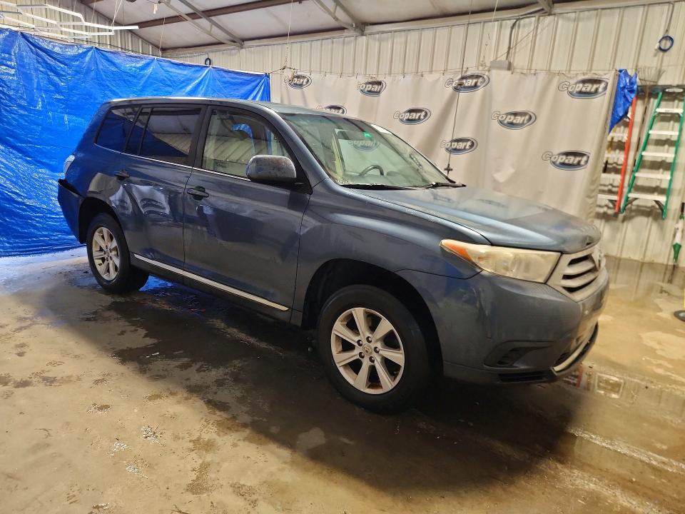 2013 Toyota Highlander VIN 5TDZK3EH4DS137933 COPART salvage auction — REAR END, Fl - Cert Of Title Slvg Rebuildable, sold $375 on 2026-07-28 (photo 4)