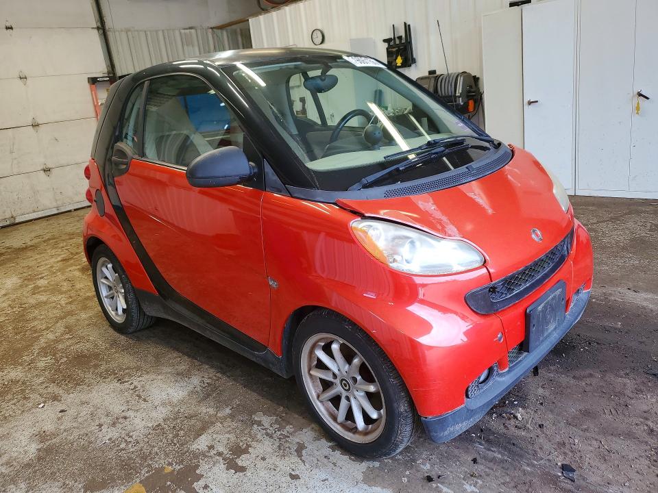 2008 Smart Fortwo VIN WMEEJ31X08K118065 COPART salvage auction — MINOR DENT/SCRATCHES, Me - Certificate Of Title, sold $1,250 on 2026-07-09 (photo 4)