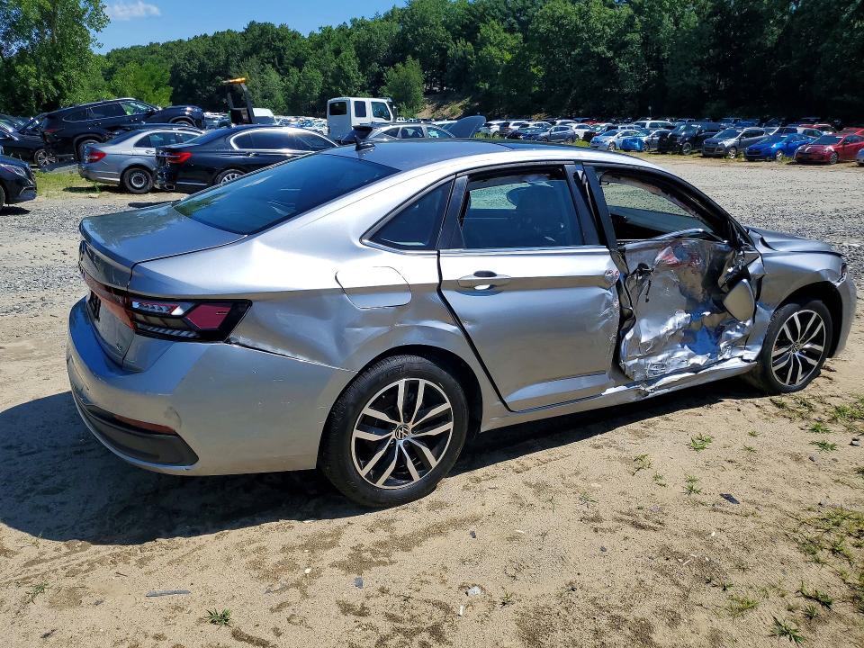 2025 Volkswagen Jetta VIN 3VW7X7BU9SM031702 COPART salvage auction — SIDE, MD - CERTIFICATE OF TITLE, sold $7,000 on 2026-07-21 (photo 3)