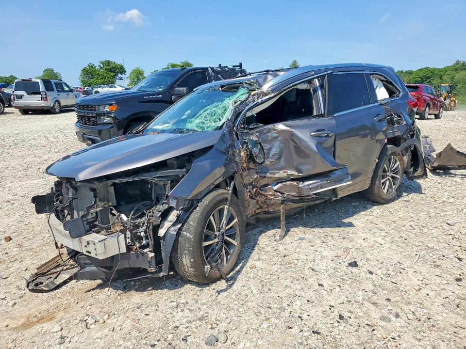 2017 Toyota Highlander VIN 5TDJZRFH8HS468689 COPART salvage auction — ALL OVER, MA - CERT OF TITLE-SALVAGE, sold $3,650 on 2026-07-29 (photo 1)