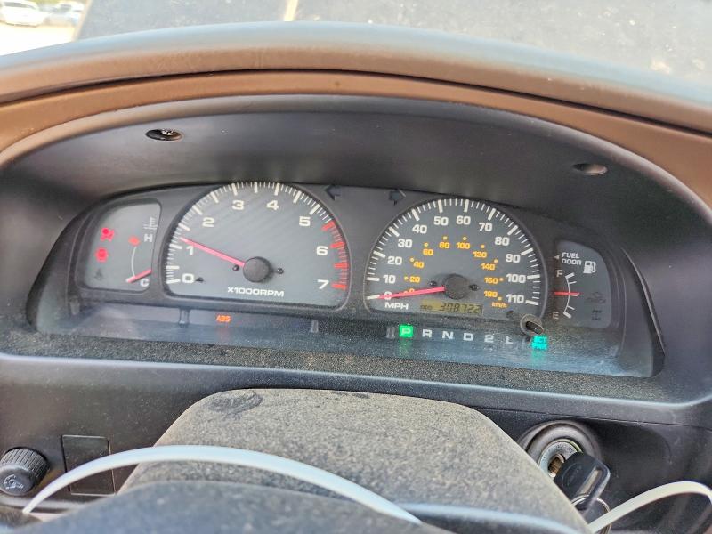 1999 Toyota 4runner VIN JT3GN86R6X0112241 COPART salvage auction — MINOR DENT/SCRATCHES, MD - CERTIFICATE OF TITLE, sold $625 on 2026-07-28 (photo 9)