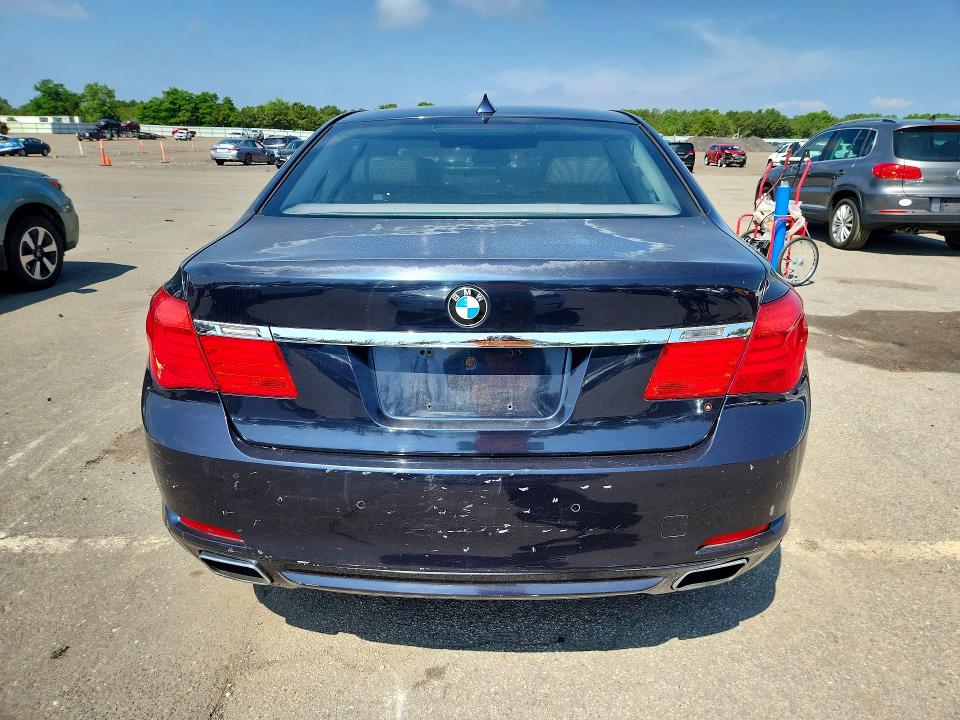 2012 BMW 7er VIN WBAKC8C54CC436680 COPART salvage auction — MINOR DENT/SCRATCHES, Ny - Certificate Of Title, sold $1,000 on 2026-07-22 (photo 6)