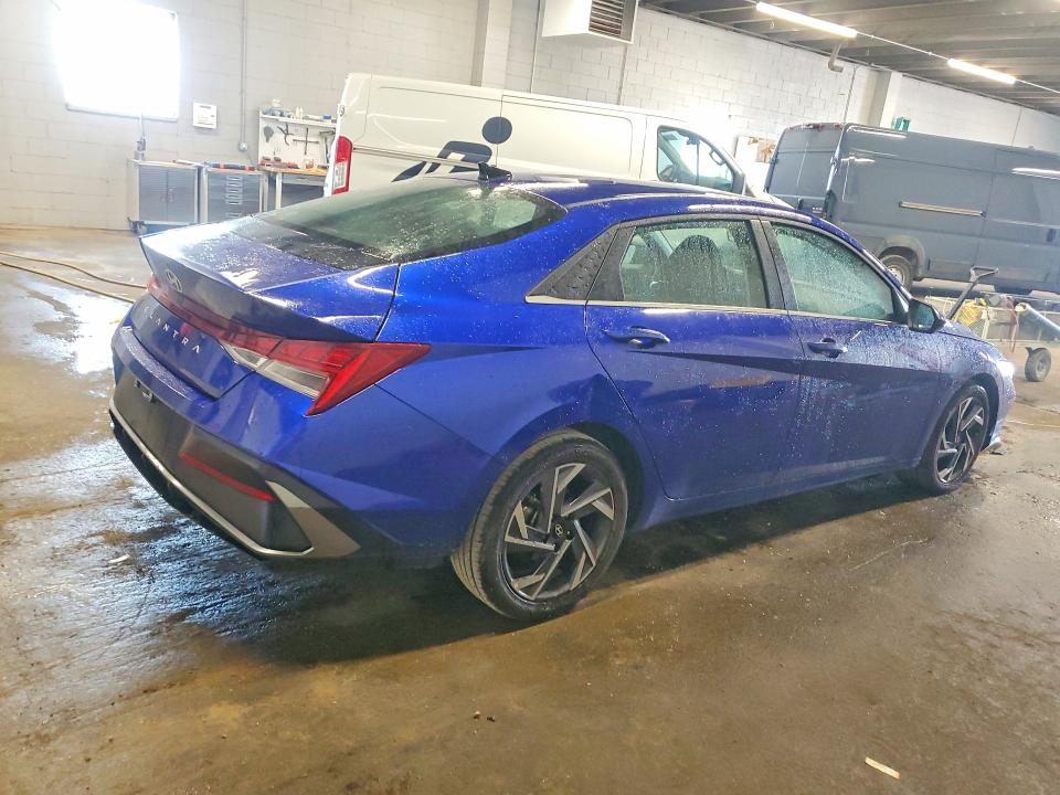 2025 Hyundai Elantra VIN KMHLS4DG4SU897353 COPART salvage auction — WATER/FLOOD, FL - CERT OF TITLE-SLVG REBLD FLOOD (P), sold $6,500 on 2026-07-20 (photo 3)