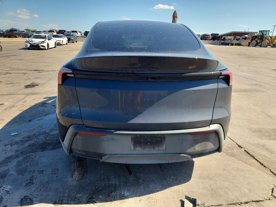 2026 Tesla Model y VIN 7SAYGDED0TA601190 COPART salvage auction — WATER/FLOOD, Salvage Title, sold $1,450 on 2026-08-24 (photo 6)