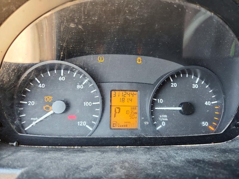 2012 Mercedes-benz Sprinter VIN WD3PE7CC7C5622286 COPART salvage auction — NORMAL WEAR, VA - CERTIFICATE OF TITLE, sold $100 on 2026-07-27 (photo 9)