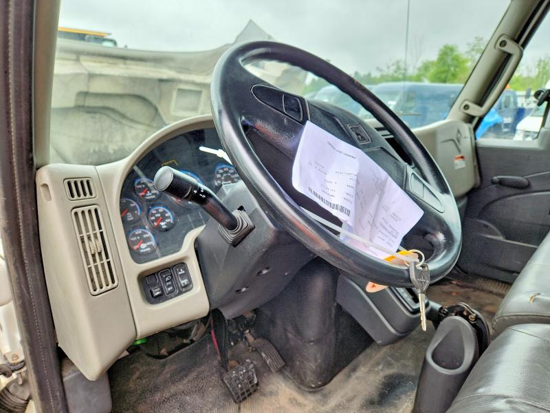2017 International VIN 1HTMMMMM1HH519598 COPART salvage auction — MINOR DENT/SCRATCHES, Ok - Cert Of Title-Repossession (P), sold $11,300 on 2026-08-31 (photo 7)