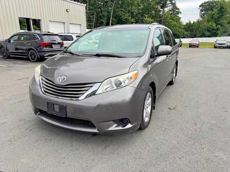 2017 Toyota Sienna VIN 5TDKZ3DC2HS788793 COPART salvage auction — MINOR DENT/SCRATCHES, Ma - Certificate Of Title, sold $1,250 on 2026-07-30 (photo 1)