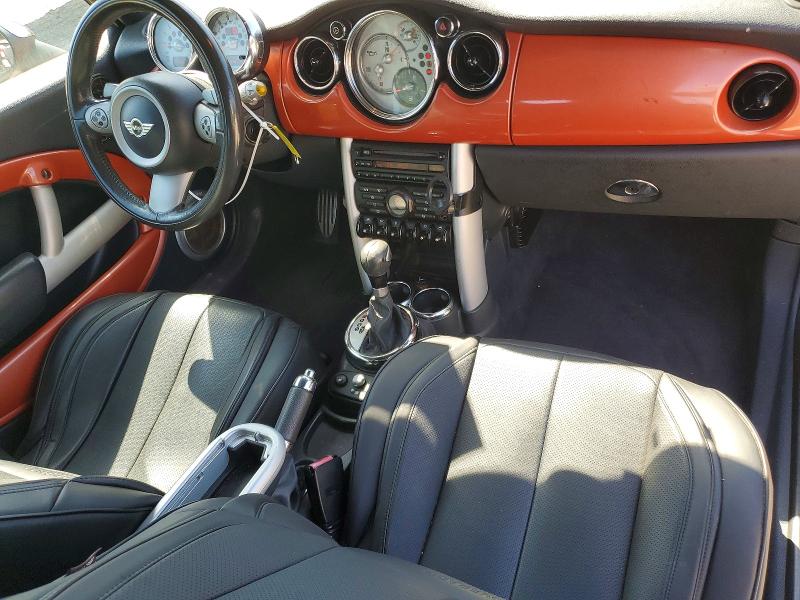 2005 Mini Cooper VIN WMWRH33515TK56112 COPART salvage auction — FRONT END, MA - CERT OF TITLE-RECONSTRCTD COLL, sold $425 on 2026-07-20 (photo 8)