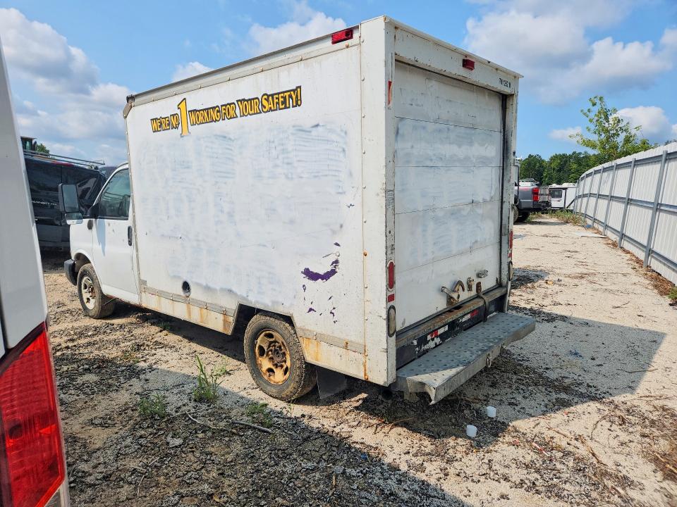 2006 Gmc Savana VIN 1GDGG31V861905803 COPART salvage auction — FRONT END, Wi - Certificate Of Title, sold $650 on 2026-08-01 (photo 2)