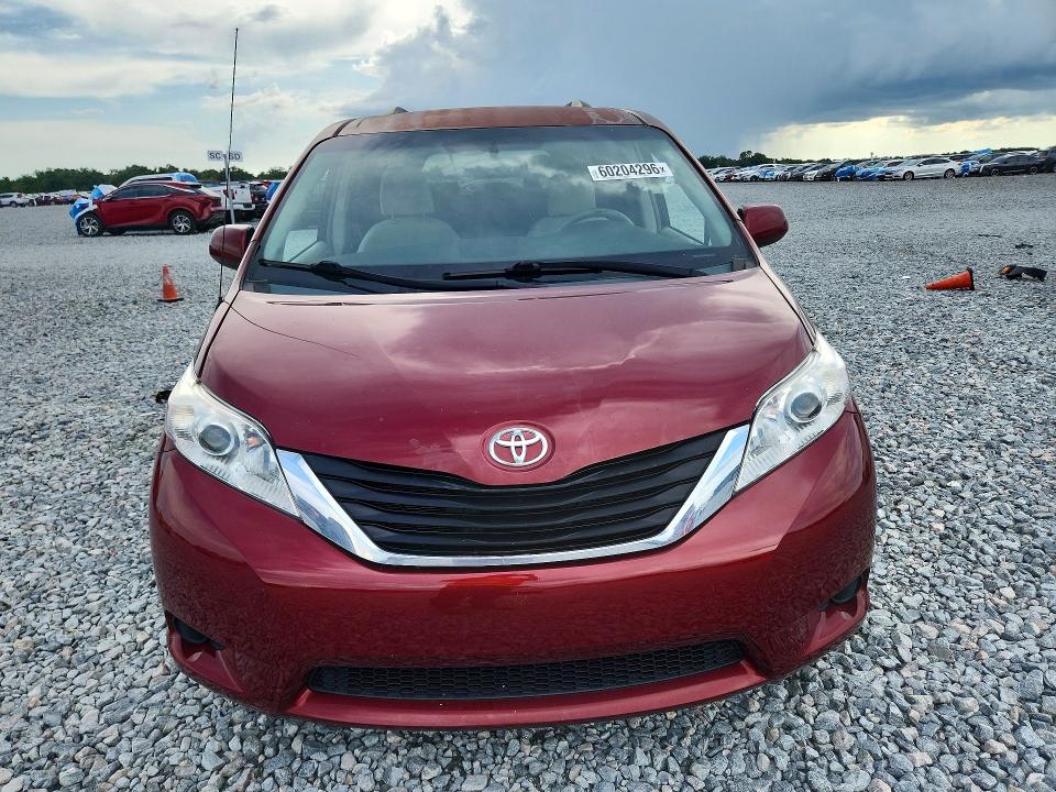 2014 Toyota Sienna VIN 5TDKK3DCXES486104 COPART salvage auction — FRONT END, Fl - Certificate Of Title, sold $1,600 on 2026-07-31 (photo 5)