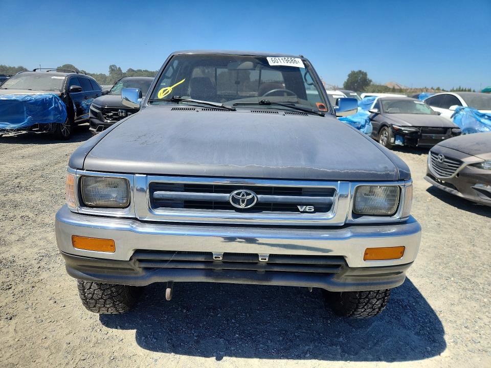 1992 Toyota Pickup VIN JT4VN13G9N5096128 COPART salvage auction — MINOR DENT/SCRATCHES, CA - DIS/DLR/EXP ONLY CLEAN TITLE, sold $7,500 on 2026-07-09 (photo 5)