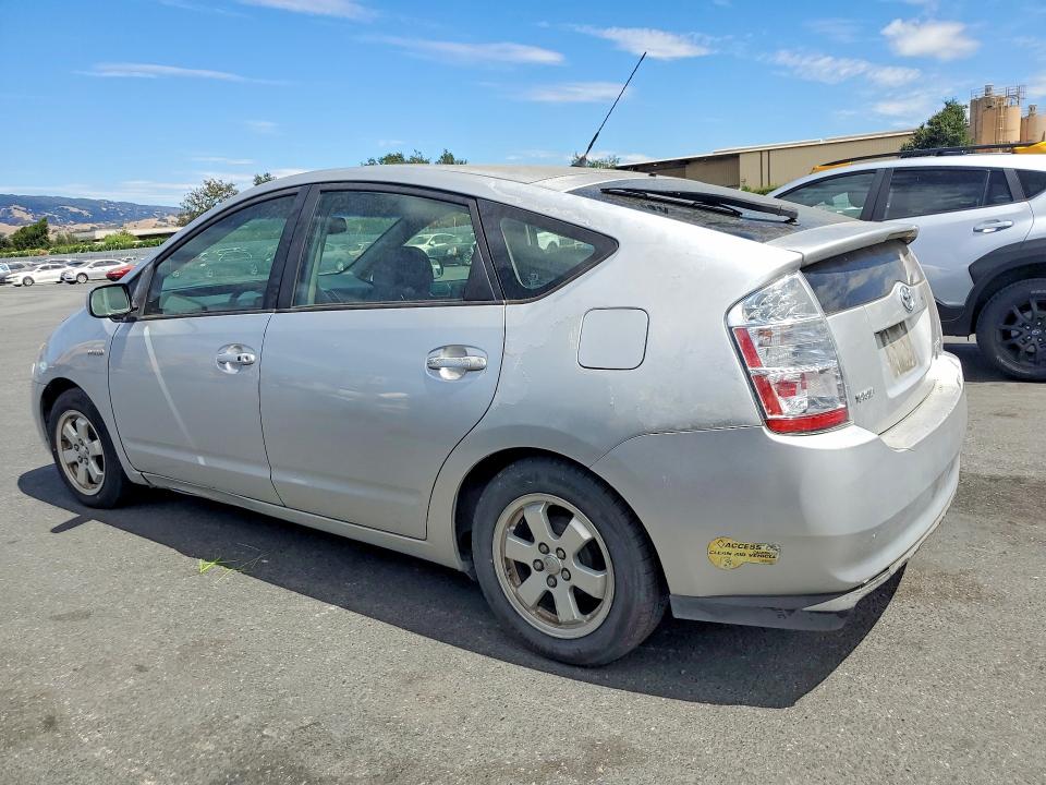 2006 Toyota Prius VIN JTDKB20U363160415 COPART salvage auction — MECHANICAL, Ca - Dis/Dlr/Exp Only Clean Title, sold $500 on 2026-07-30 (photo 2)