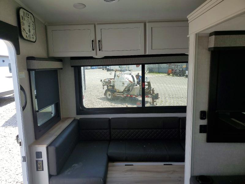 2024 Jayco Eagle VIN 1UJCA0BN4R1BL0182 COPART salvage auction — WATER/FLOOD, KY - CERT OF TITLE-SALVAGE WATER, sold $11,200 on 2026-08-20 (photo 5)