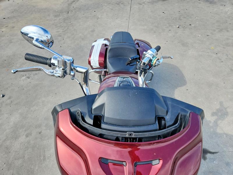 2023 Indian motorcycle co. Challenger VIN 56KLCARR8P3423830 COPART salvage auction — SIDE, FL - CERTIFICATE OF DESTRUCTION, sold $5,200 on 2026-10-05 (photo 5)